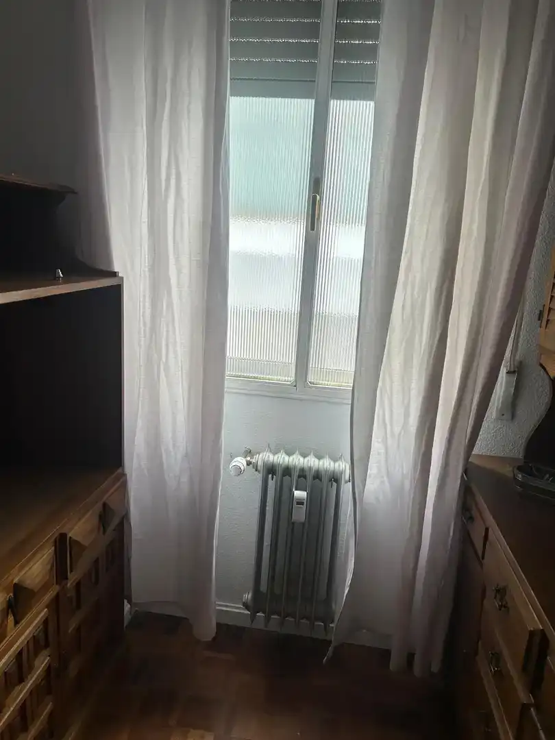 Schlafzimmer von Wohnung zur Miete in Ávila Capital mit Balkon