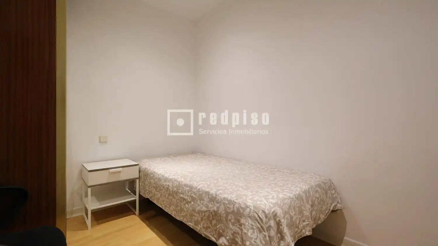 Bedroom of Flat for rent in Madrid  with Air Conditioner, Heating and Furnished
