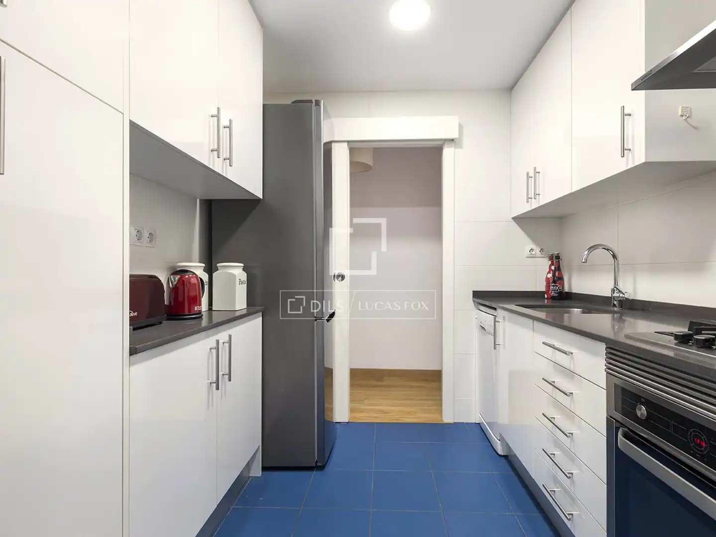 Küche von Wohnung zum Verkauf in Barcelona mit Klimaanlage, Parkett und Terrasse