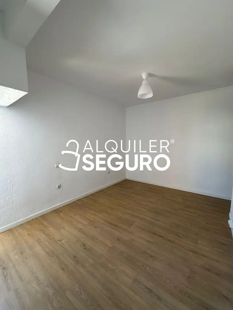 Dormitori de Pis de lloguer en Casarrubios del Monte amb Terrassa
