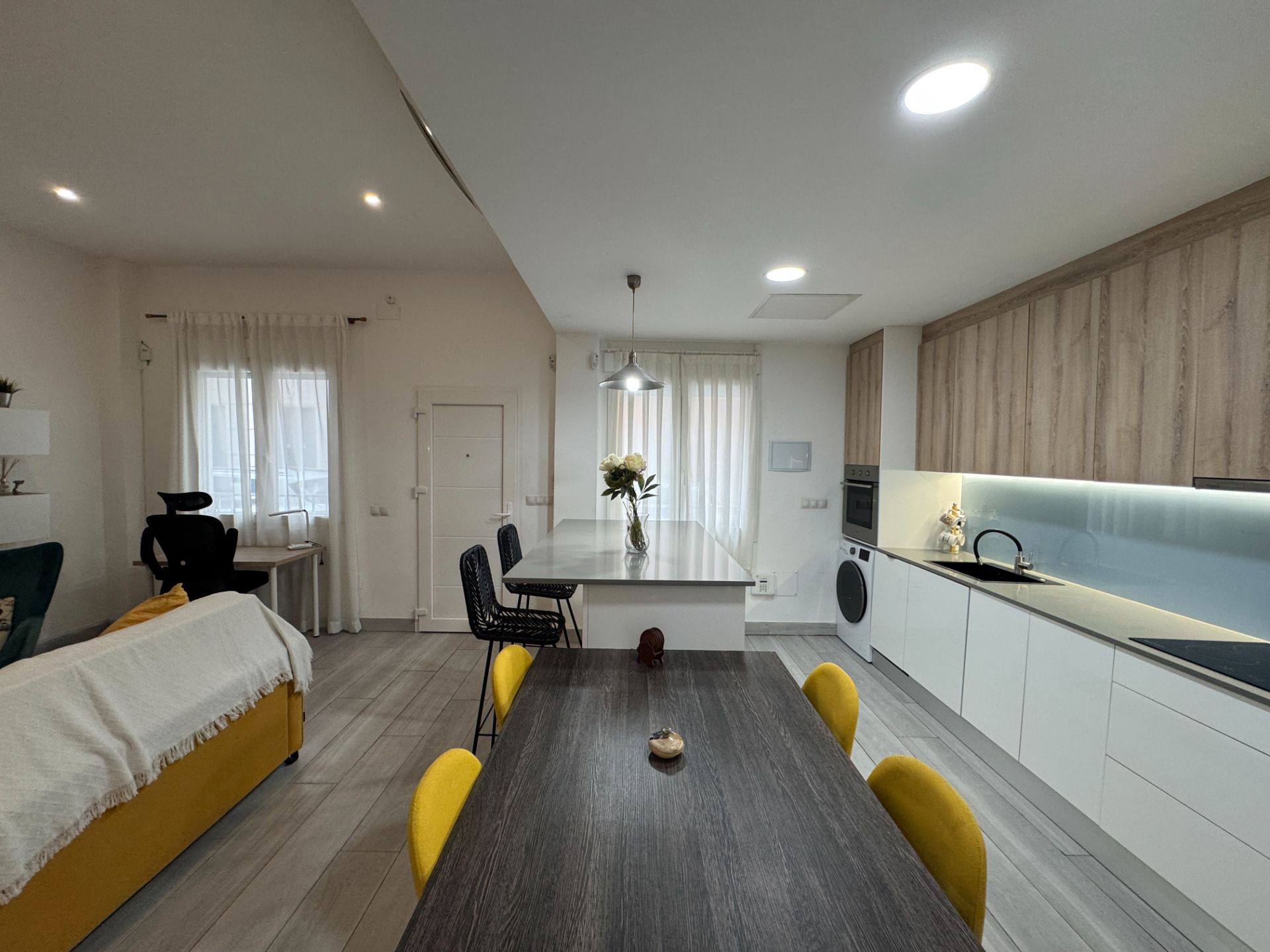 Cuina de Planta baixa de lloguer en Málaga Capital amb Aire condicionat, Calefacció i Moblat