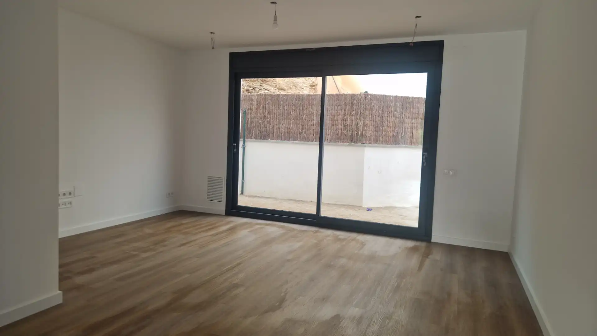 Casa adosada en venda en Torrelles de Llobregat amb Aire condicionat, Calefacció i Jardí privat