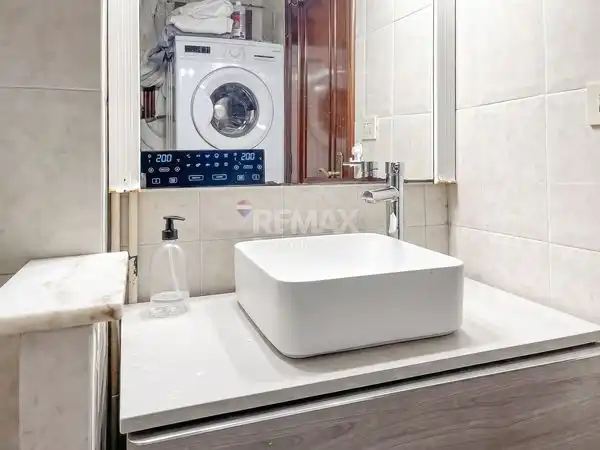 Baño de Piso en venta en Vigo  con Calefacción y Trastero
