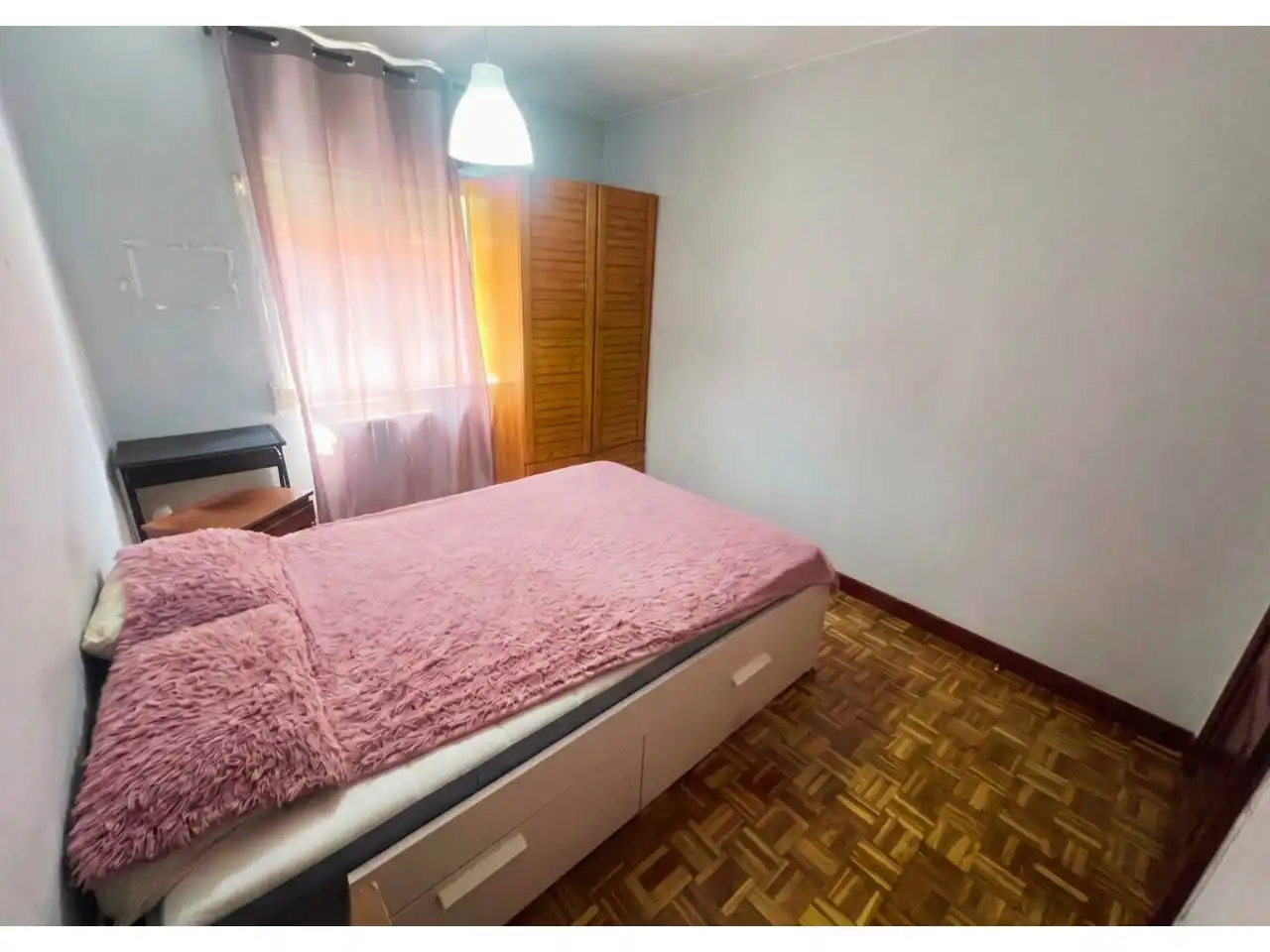 Habitación de Piso en venta en Valladolid con Calefacción, Parquet y Amueblado