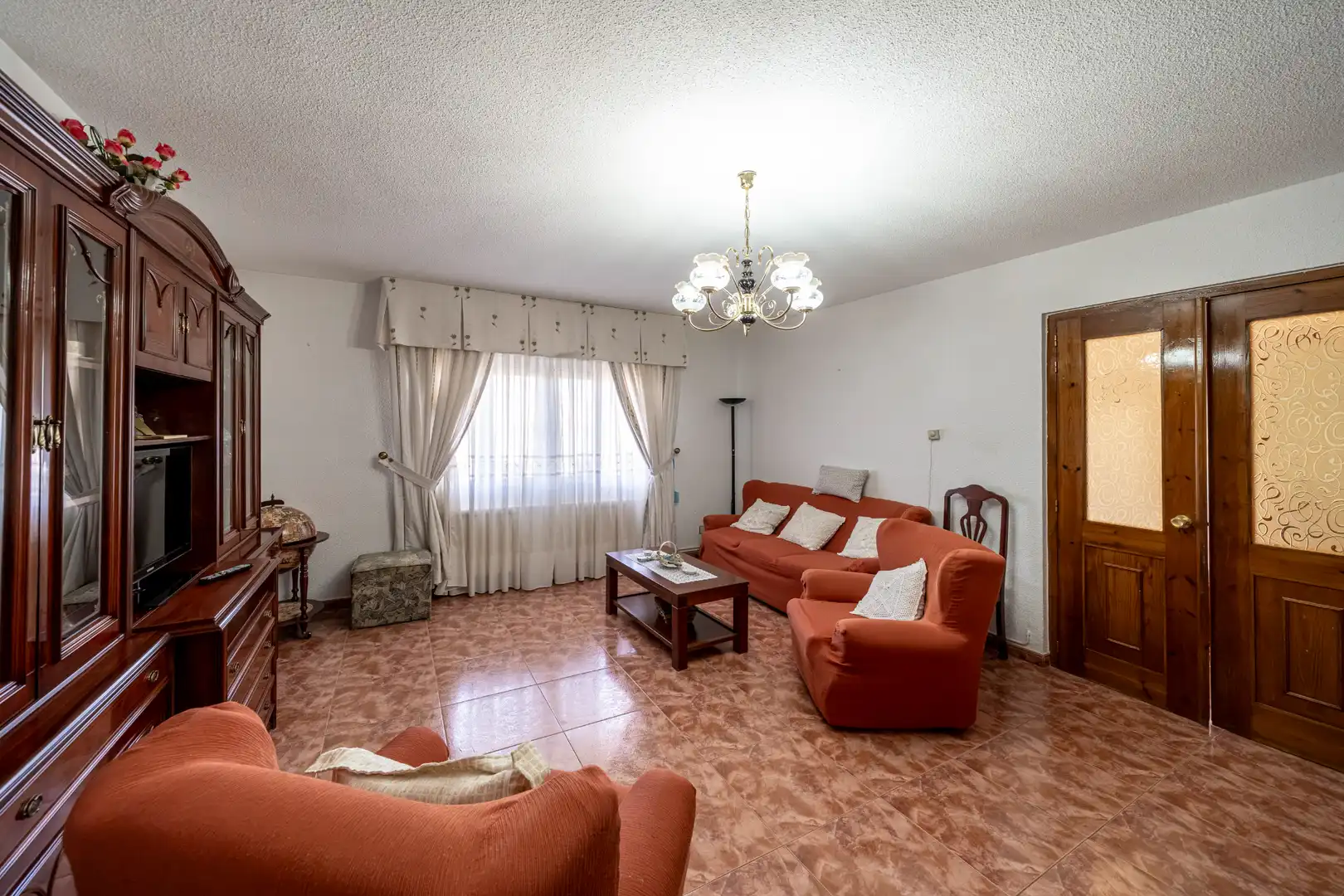 Casa aparellada amb jardí en venda a Calle de San José, imagen 67