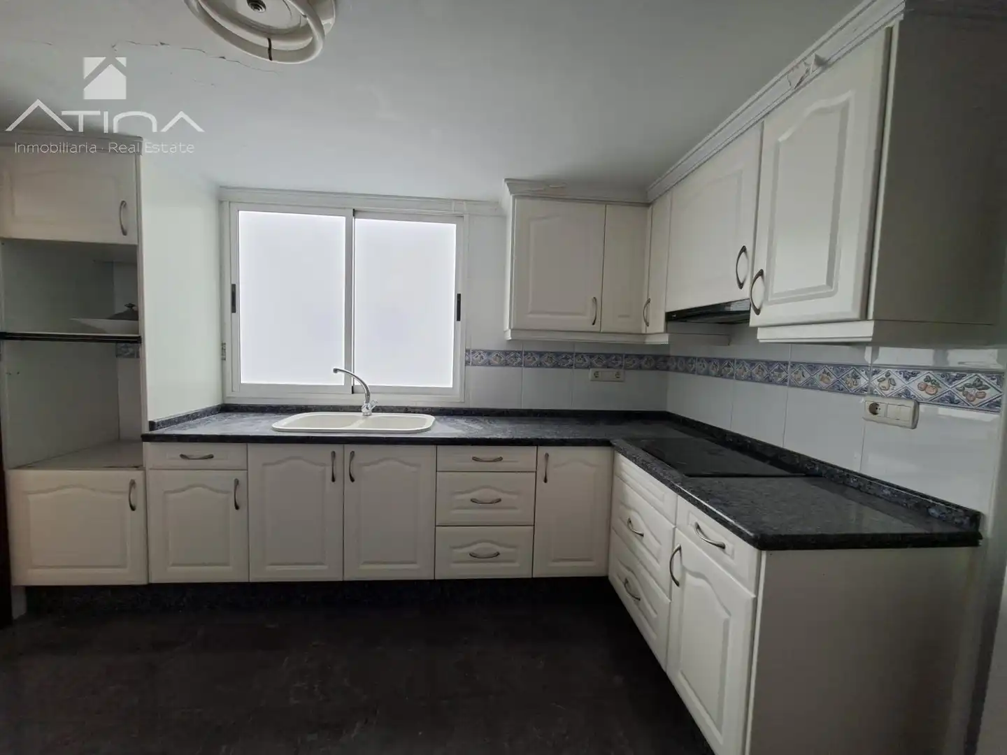 Cocina de Piso en venta en Gandia con Balcón