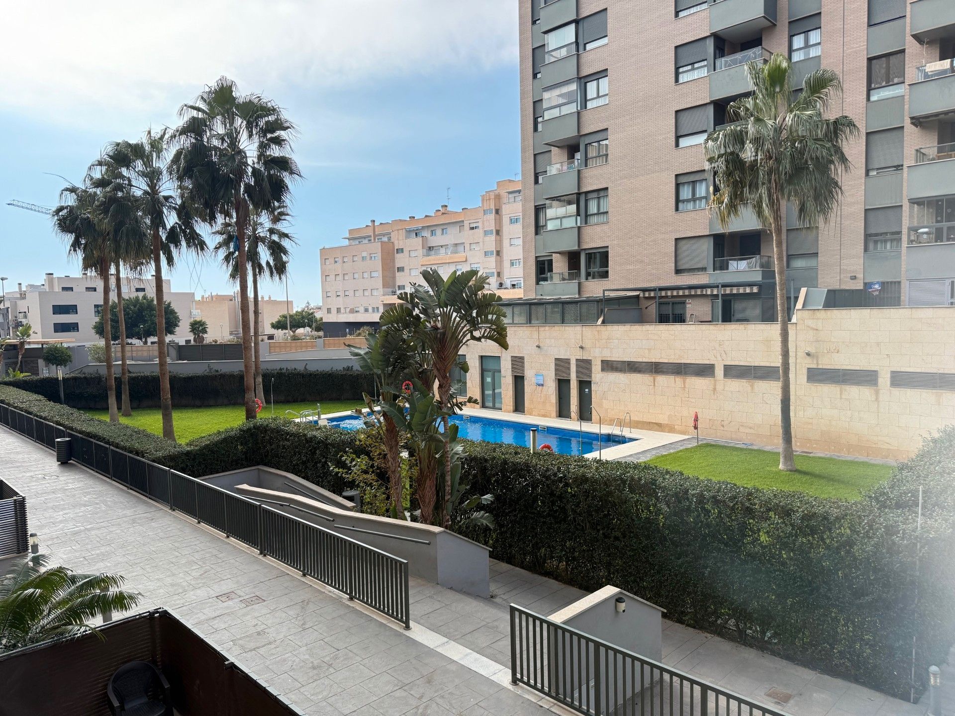 Piscina de Pis en venda en  Almería Capital amb Aire condicionat, Calefacció i Terrassa