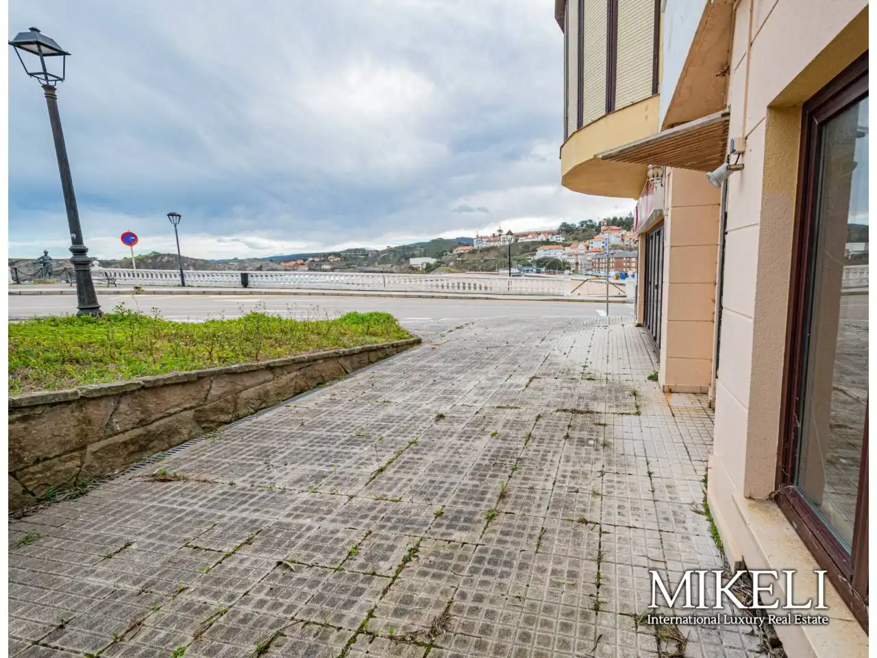 Commercial properties for sale in Paseo MUELLE, Comillas (Cantabria)