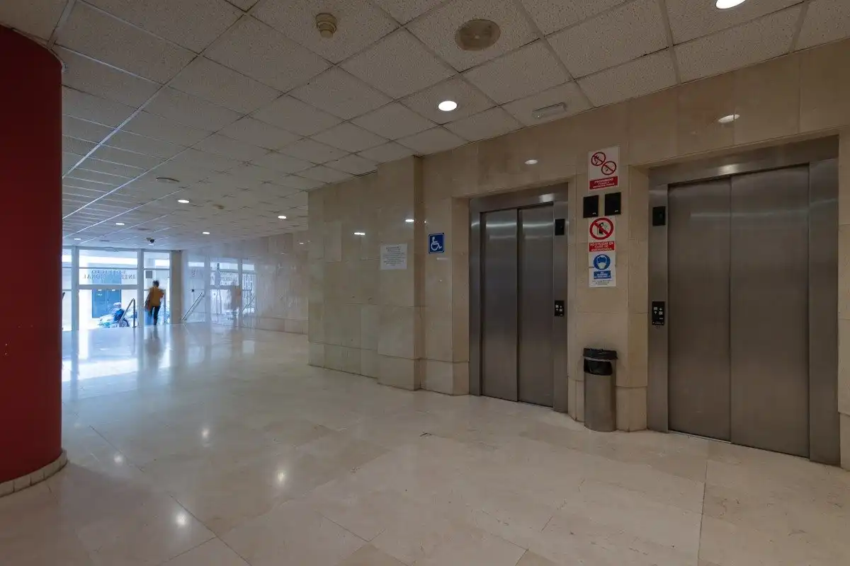 Oficina en venta en Calle LEON Y CASTILLO, 334, Santa Catalina - Canteras