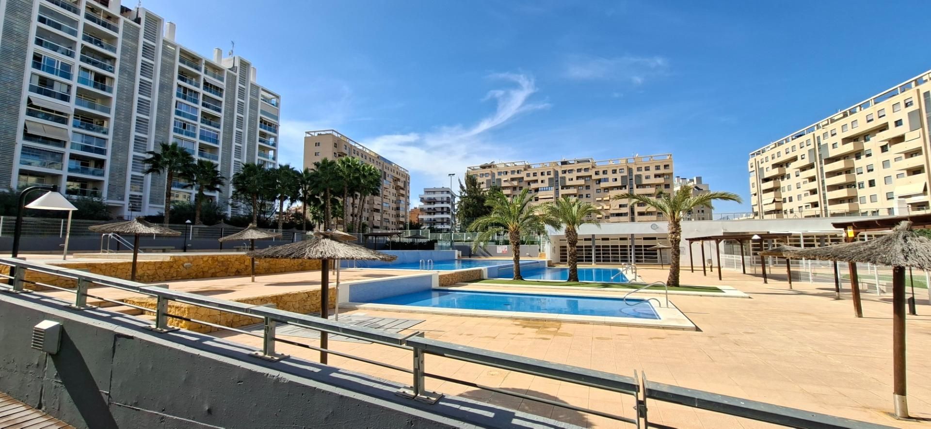 Piso en venta en Calle del Catedrático Abelardo Rigual, Playa de San Juan, Playa de San Juan - El Cabo de las Huertas