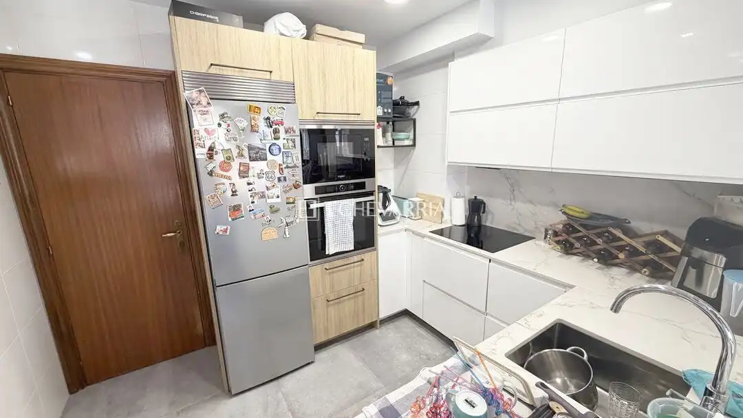 Cuina de Dúplex en venda en Getxo  amb Calefacció i Traster