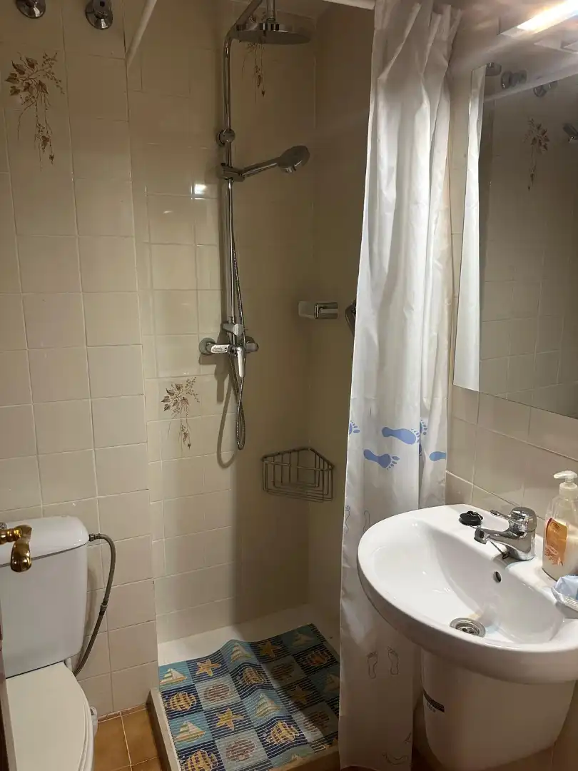 Baño de Piso en venta en Alicante / Alacant con Aire acondicionado, Calefacción y Terraza