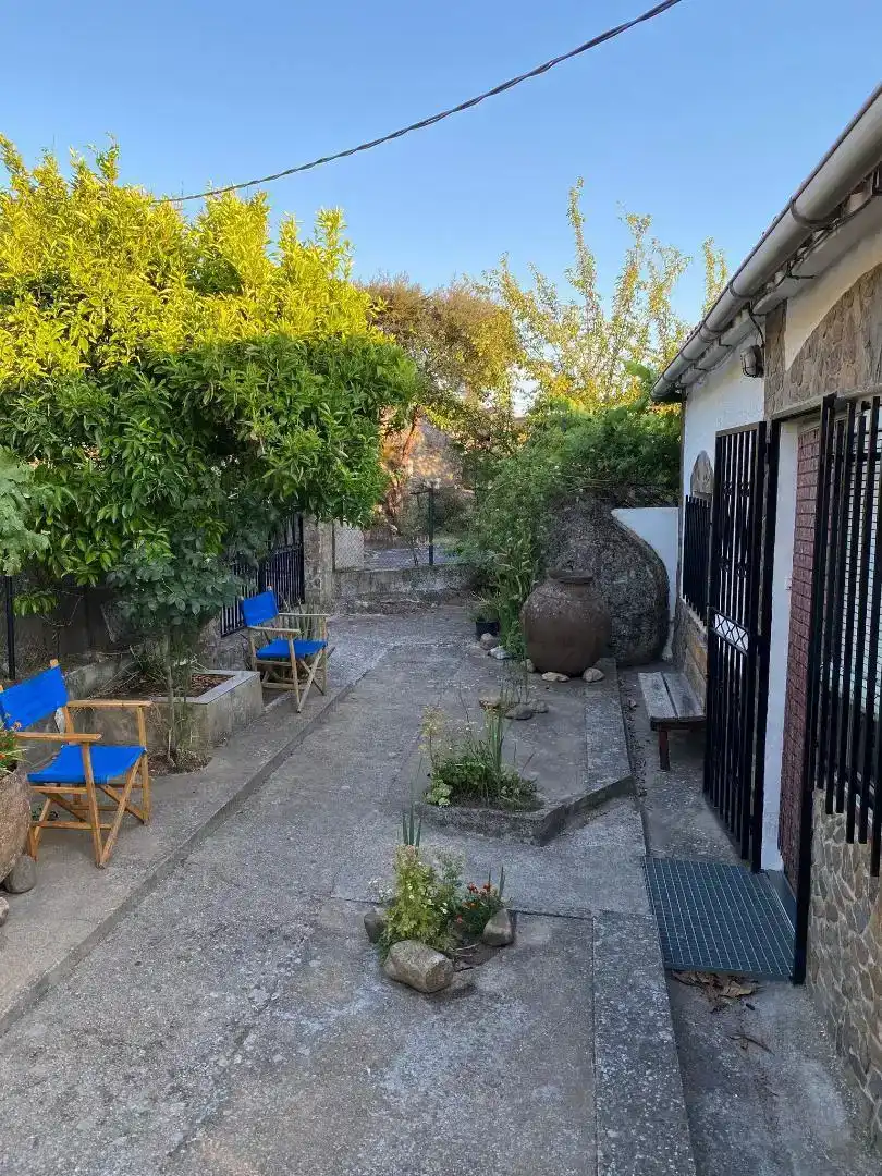 Terrassa de Casa o xalet en venda en Valencia de Alcántara amb Aire condicionat i Balcó
