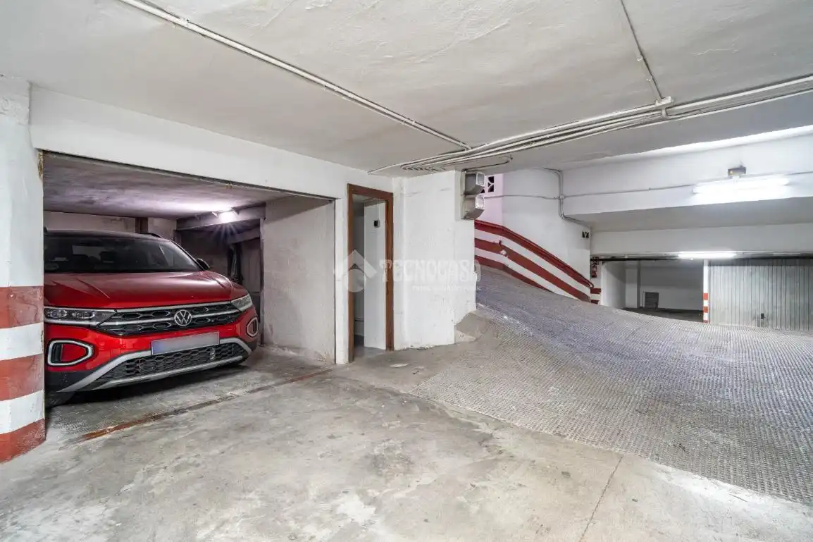 Parkplatz von Wohnung zum Verkauf in Granada