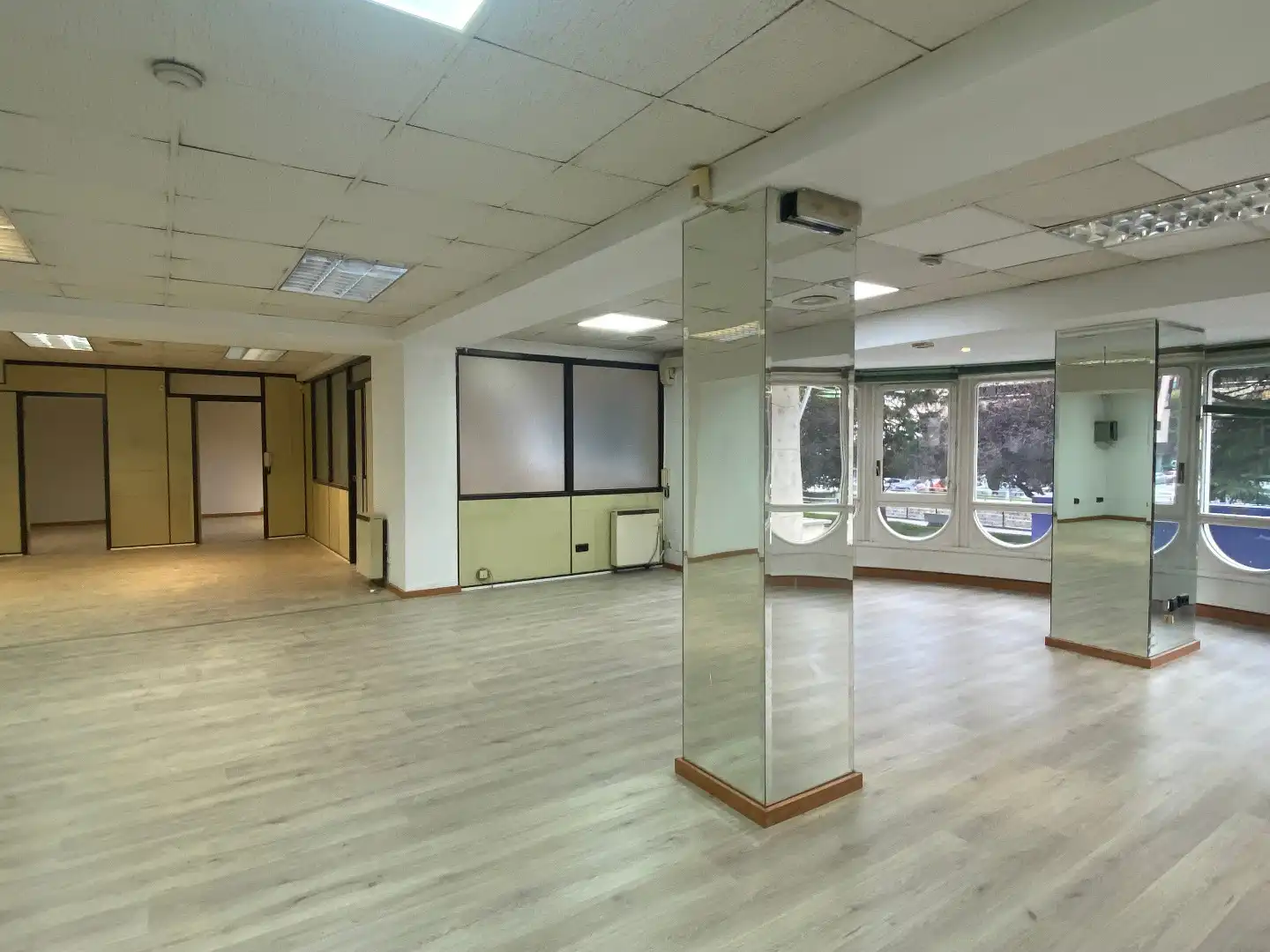 Oficina de lloguer a Avenida Reyes Católicos, imagen 28