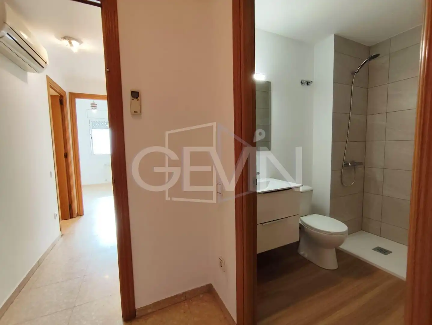 Habitación de Piso en venta en Santa Perpètua de Mogoda con Aire acondicionado, Trastero y Balcón