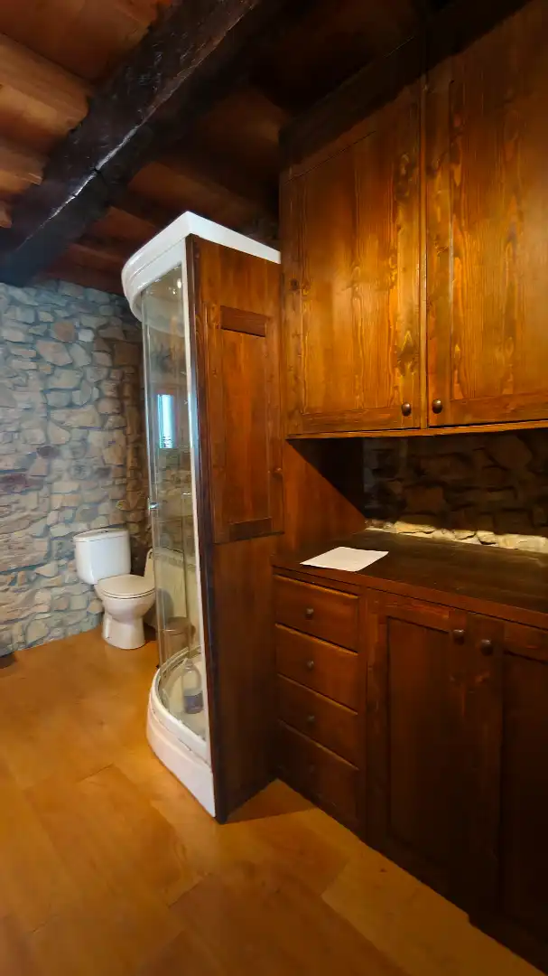 Bathroom of Houses for sale in Avilés  with Parquet flooring and Balcony