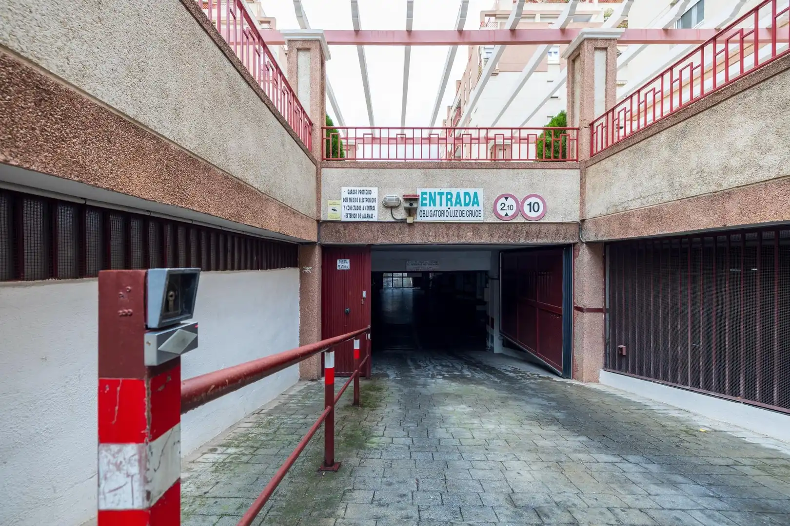 Aparcament amb ascensor en venda a Calle Morena, imagen 9