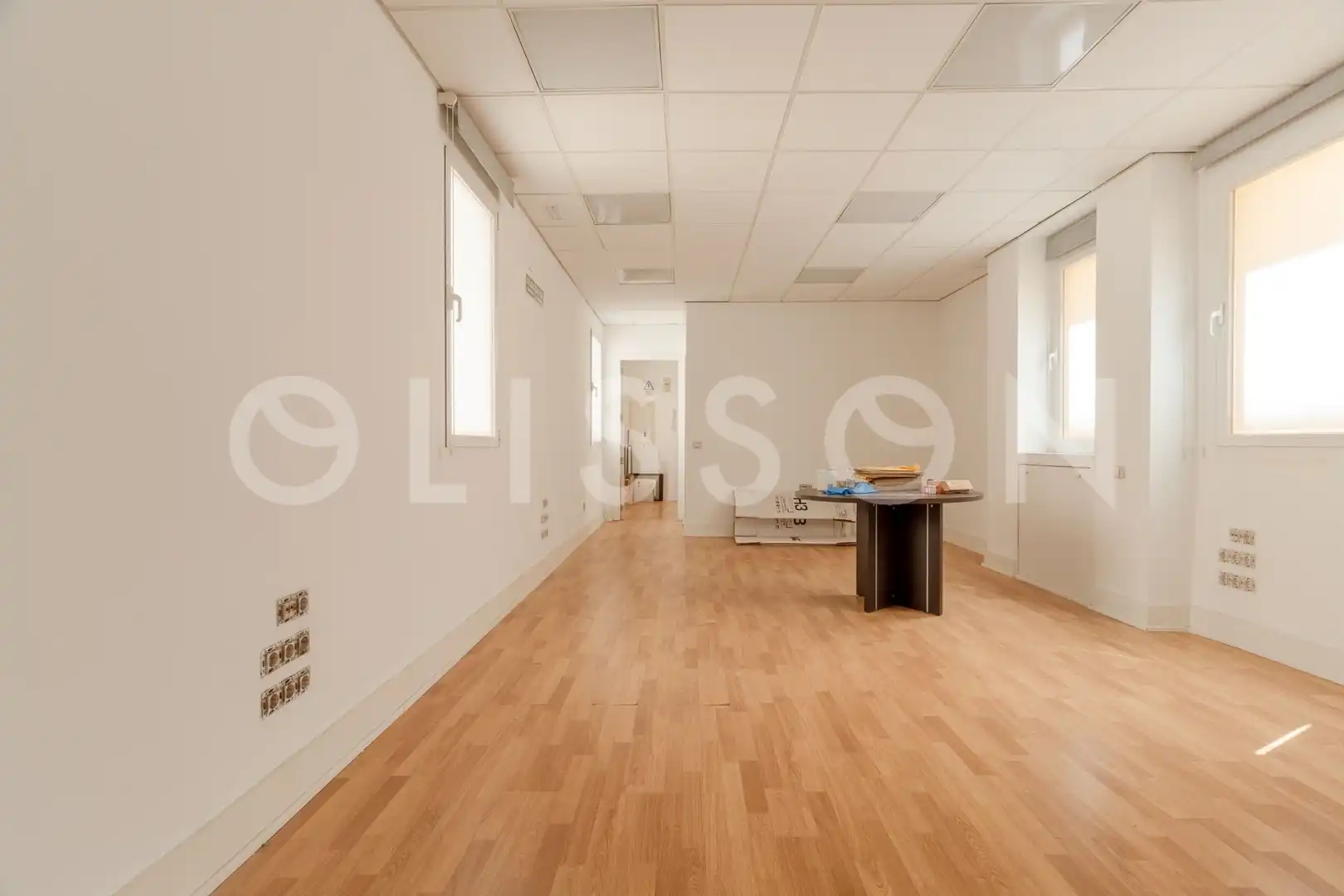 Flat for sale in Madrid  with Air Conditioner, Heating and Storage room