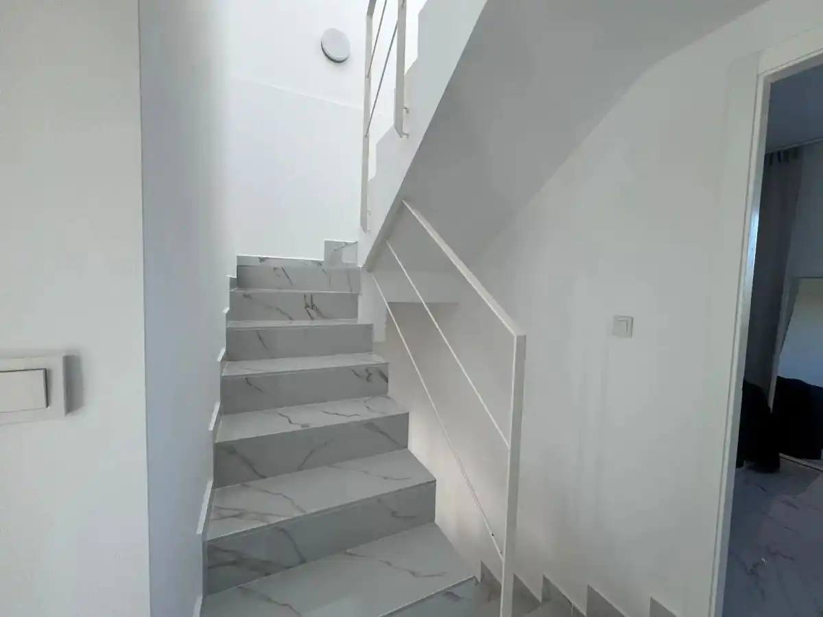 Casa adosada en venta en Torrevieja con Aire acondicionado, Jardín privado y Amueblado