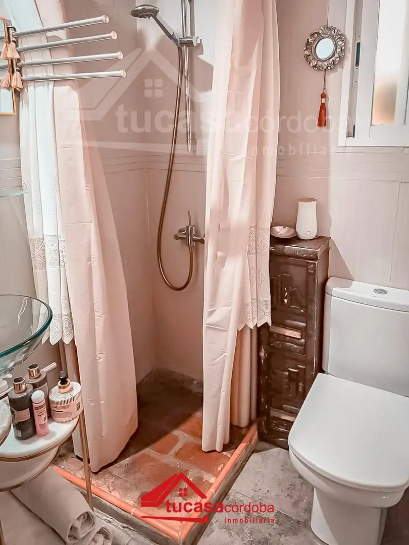 Habitación de Planta baja en venta en Córdoba con Aire acondicionado