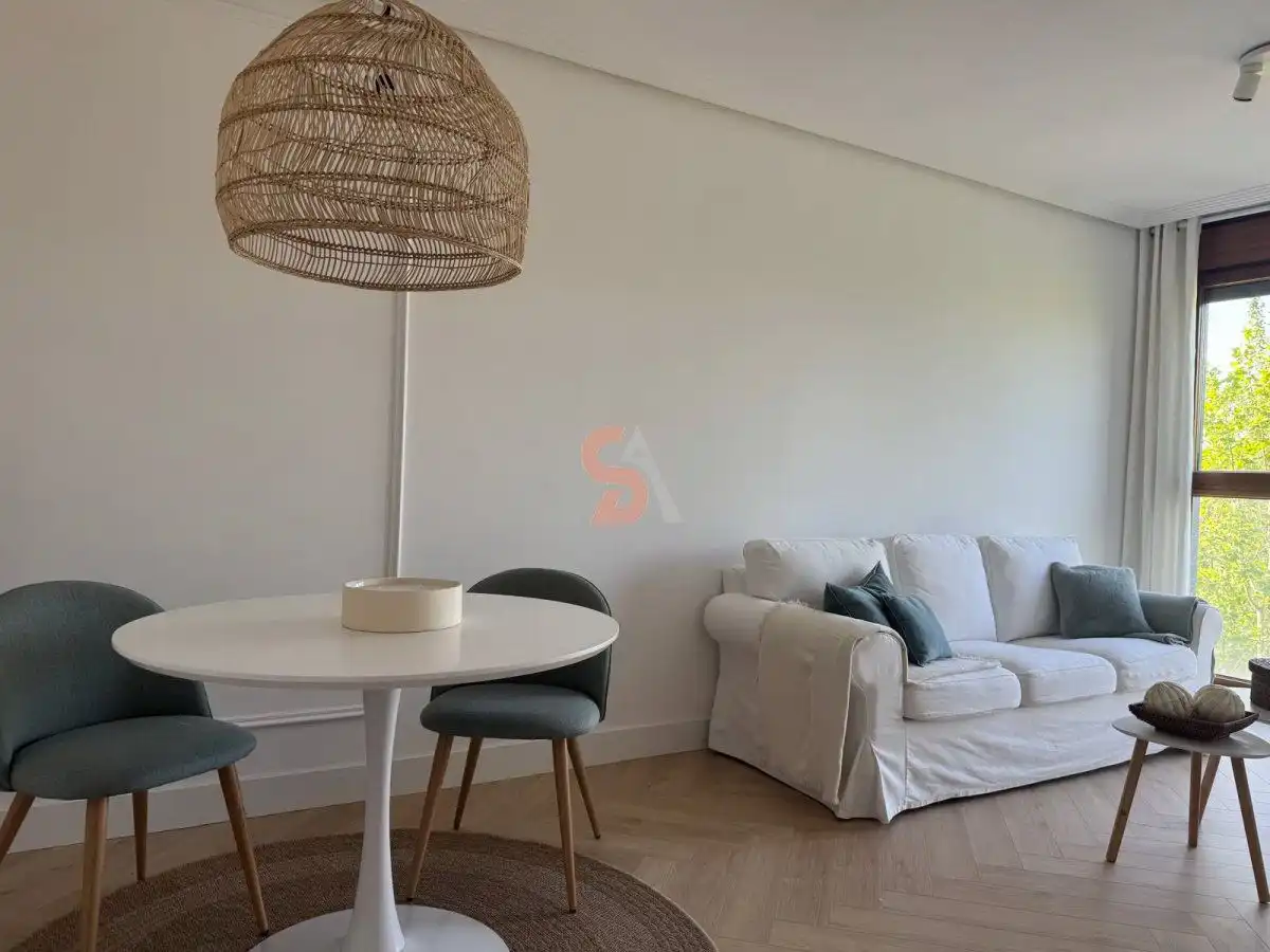 Wohnzimmer von Wohnung zur Miete in Valladolid mit Heizung, Möbliert und Gemeinschaftspool