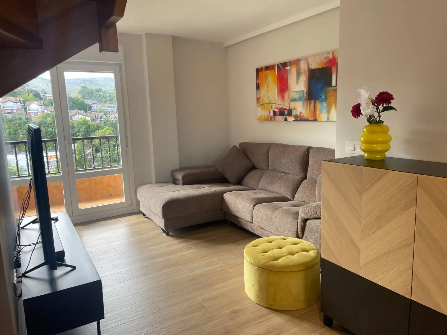 Wohnzimmer von Wohnung zur Miete in Brazomar