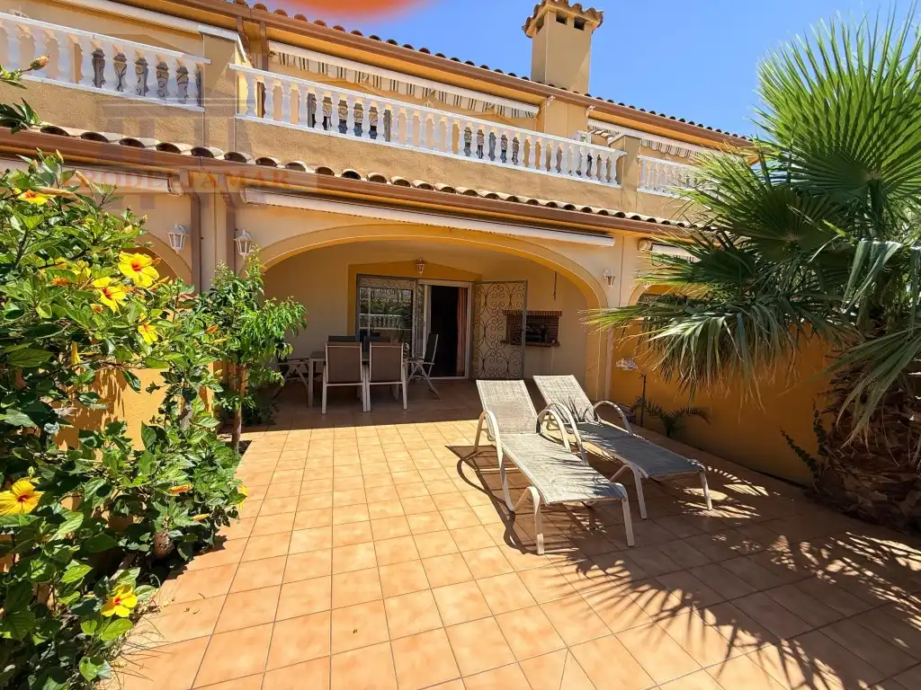 Casa a schiera in vendita a Avenida Valencia De