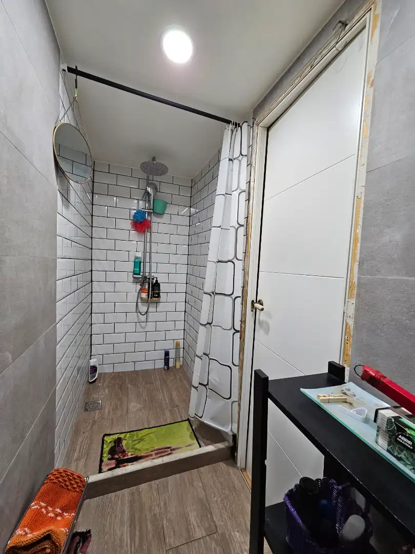 Baño de Local en venta en Barcelona con Aire acondicionado, Parquet y Amueblado