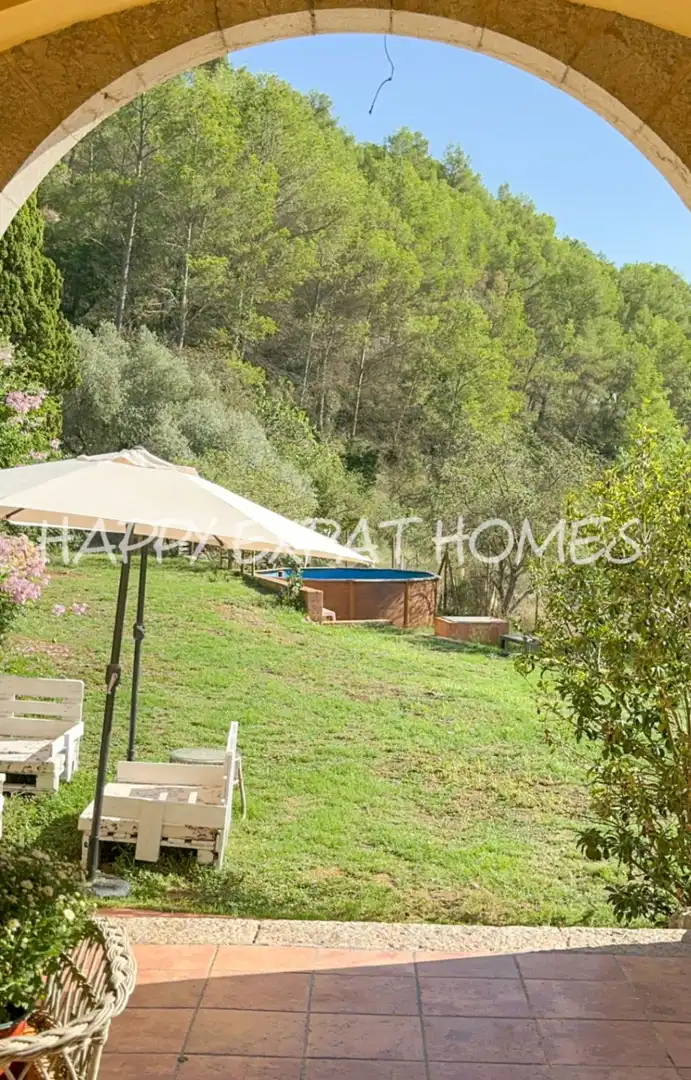 Vista exterior de Finca rústica en venda en Sant Pere de Ribes amb Calefacció, Jardí privat i Terrassa