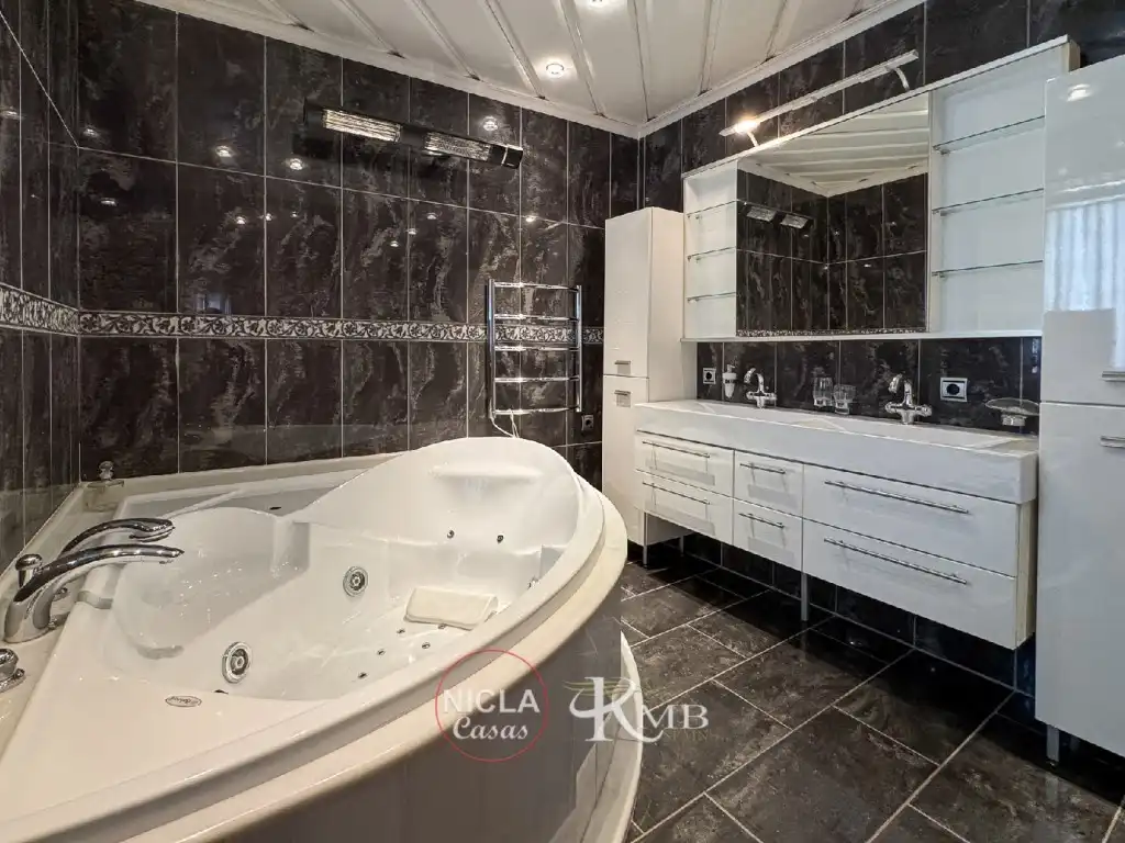 Bathroom of Houses for sale in Cuevas del Almanzora  with Air Conditioner, Private garden and Terrace