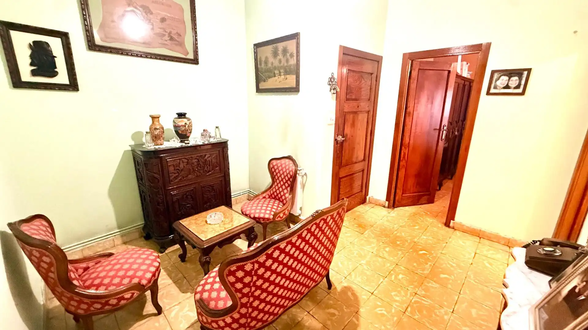 Sala d'estar de Casa o xalet en venda en Ourense Capital  amb Aire condicionat, Calefacció i Moblat