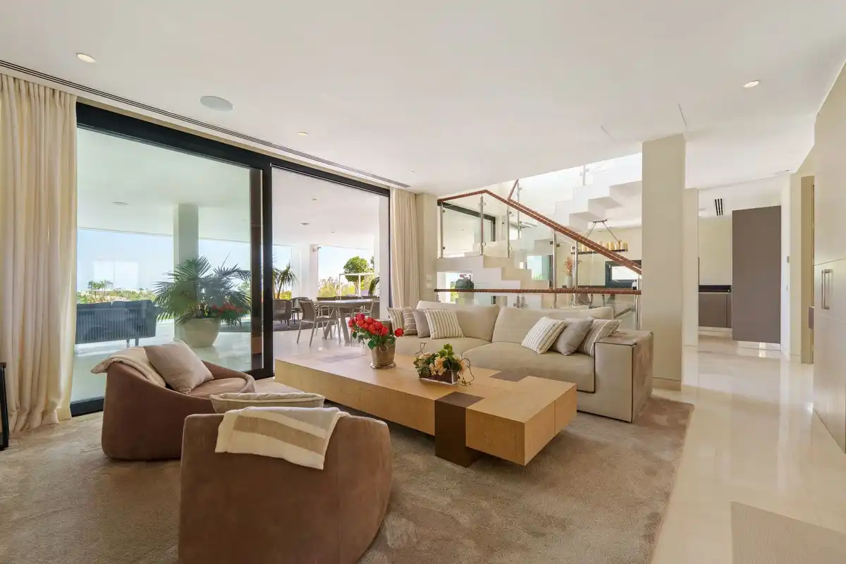 Villa con piscina in vendita a Nueva Andalucía, imagen 6