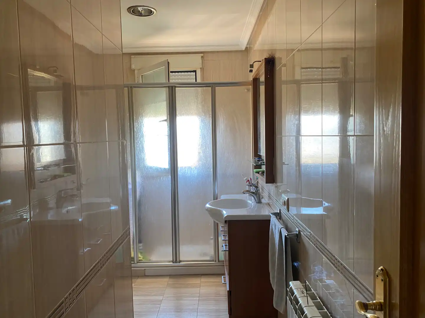 Baño de Casa adosada en venta en Carrión de Calatrava con Aire acondicionado, Calefacción y Piscina