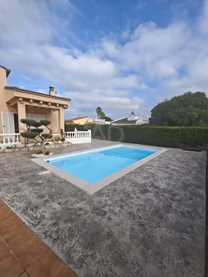 Piscina de Casa o xalet en venda en L'Ametlla de Mar  amb Terrassa i Piscina