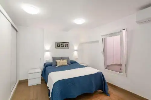 Schlafzimmer von Wohnungen zur Miete in San Bartolomé de Tirajana mit Klimaanlage, Heizung und Terrasse