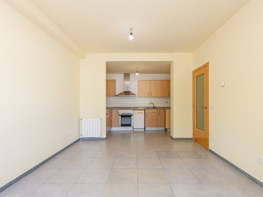 Kitchen of Flat for sale in Figueres