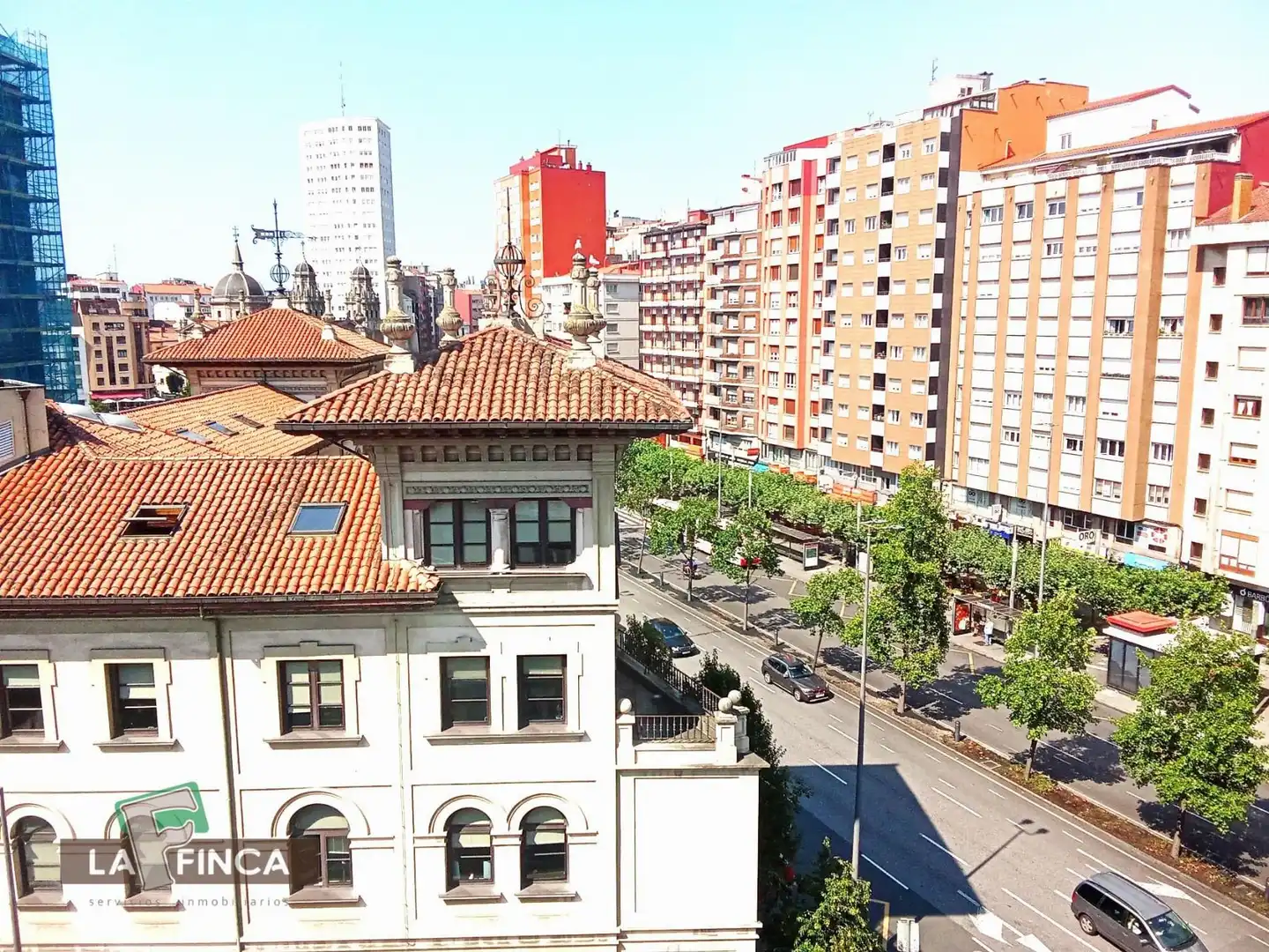 Vista exterior de Pis en venda en Gijón  amb Calefacció i Terrassa