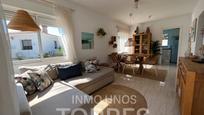 Sala d'estar de Casa o xalet en venda en Peñíscola / Peníscola amb Aire condicionat, Terrassa i Piscina
