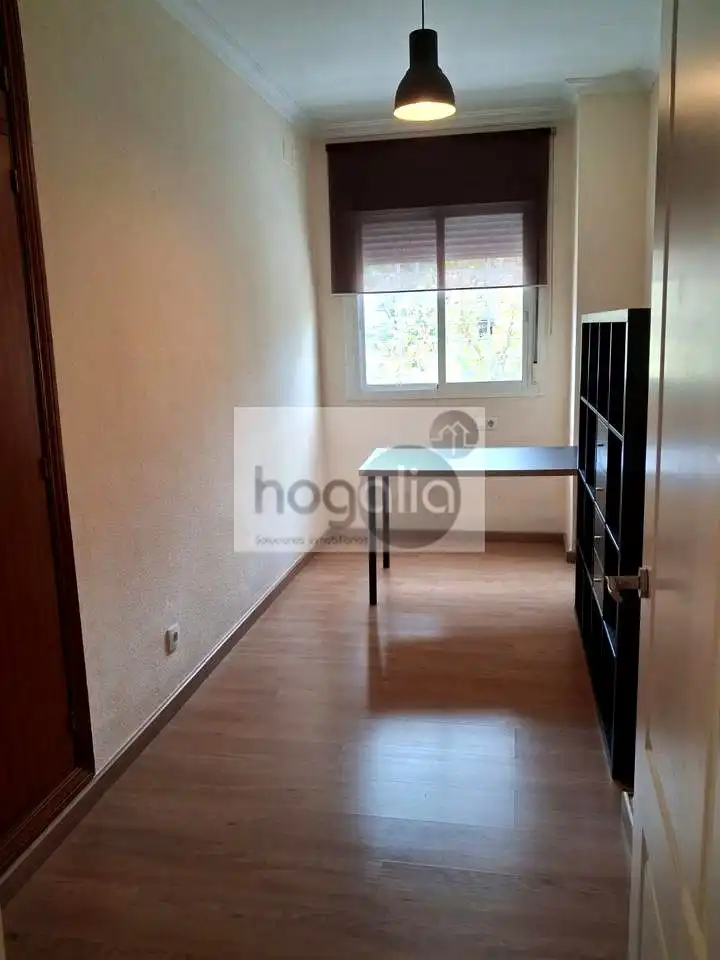 Bedroom of Flat for rent in Este - Alcosa- Torreblanca