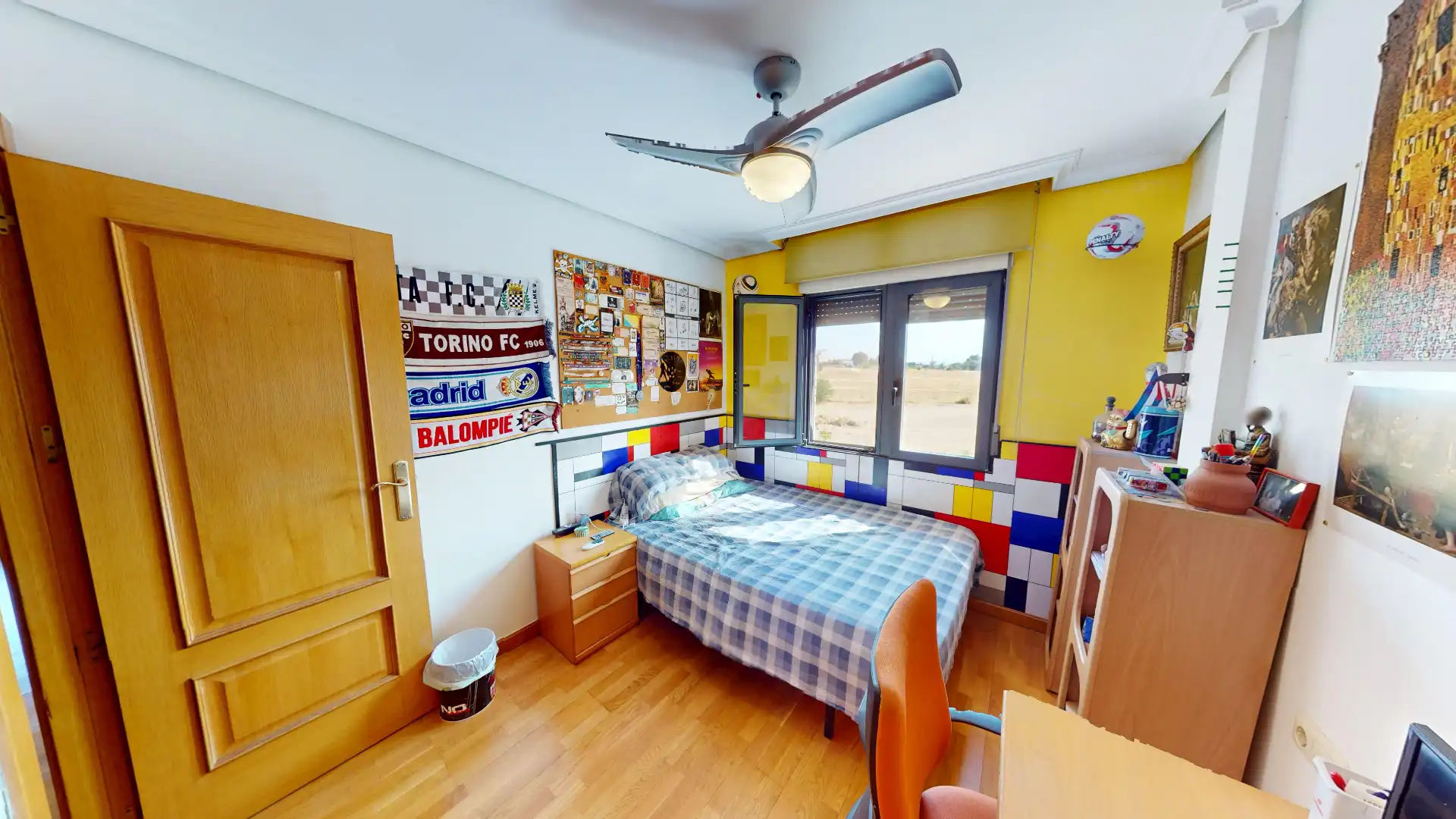 Habitación de Casa adosada en venta en Albacete con Aire acondicionado, Calefacción y Parquet