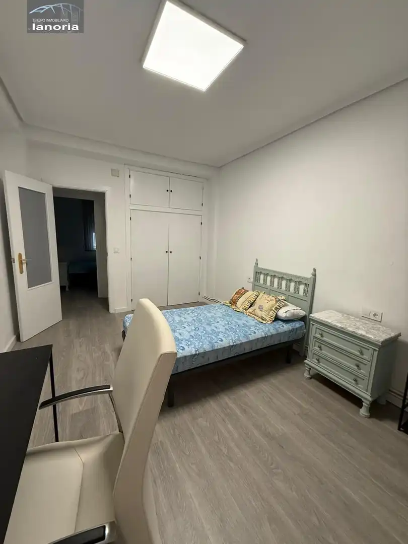 Flat for rent in Ensanche - Franciscanos