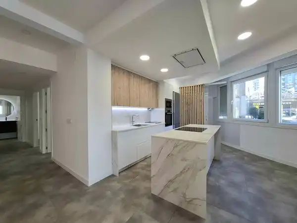 Flat for sale in Rúa Simón Bolívar, 31, Plaza España - Corte Inglés, Centro Urbano