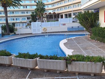 Estudi amb piscina de lloguer a Carrer de les Dunes 1