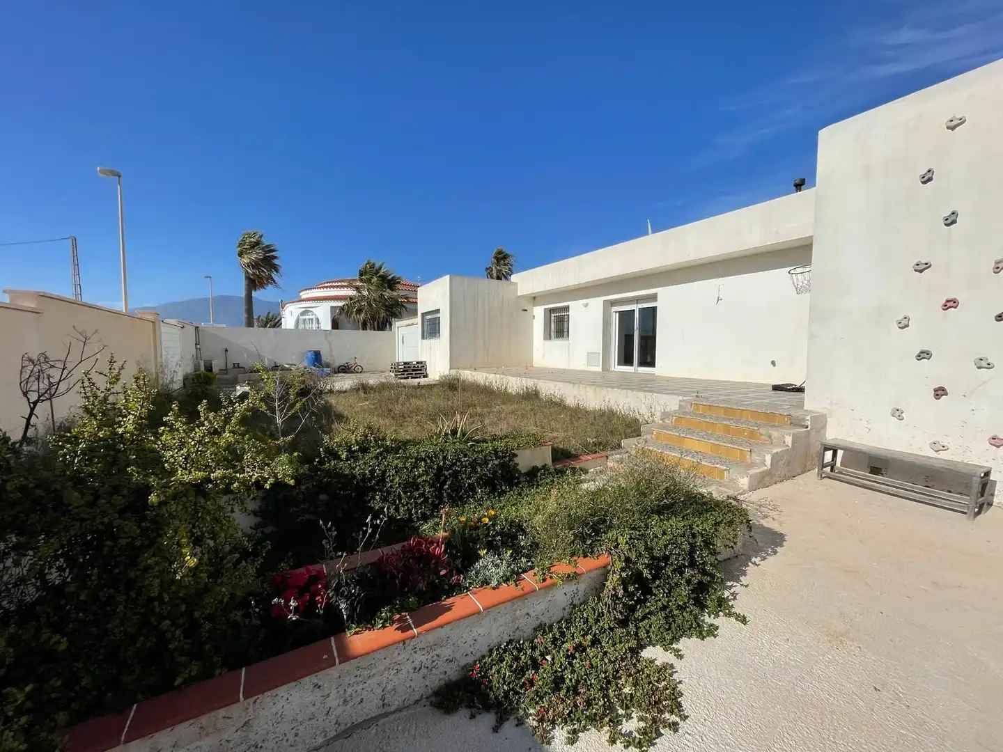 Vista exterior de Casa o chalet en venta en El Ejido con Jardín privado y Piscina