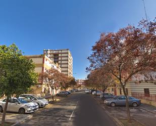 Vista exterior de Pis en venda en  Sevilla Capital amb Terrassa