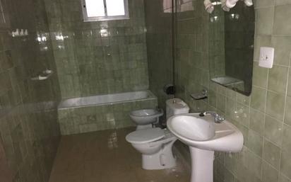 Bathroom of Flat for sale in Sagunto / Sagunt