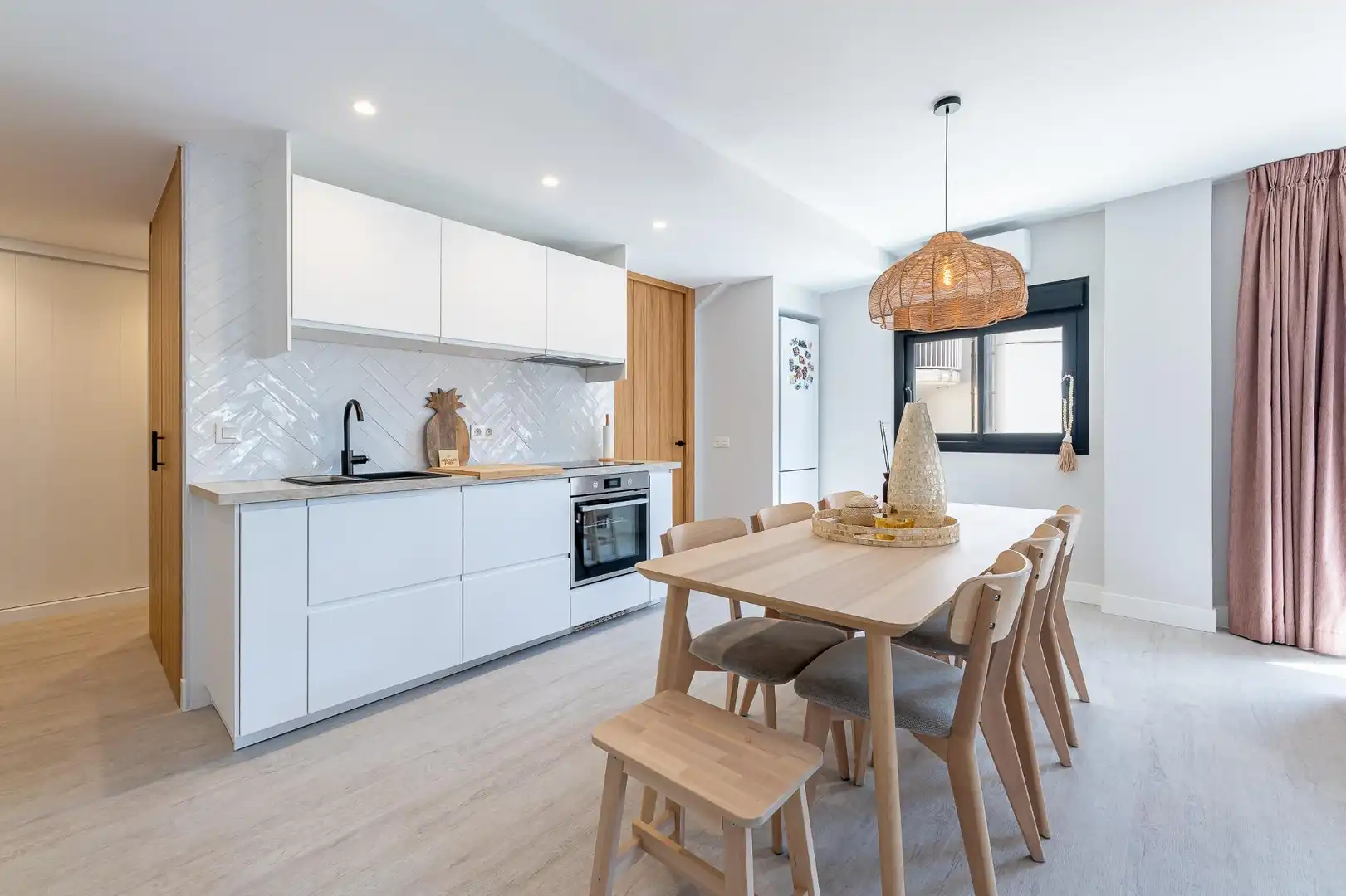 Cocina de Apartamento en venta en Torremolinos con Aire acondicionado, Calefacción y Terraza