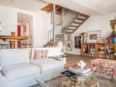 Terraced house with balcony for sale in Calle Ciencias De Las