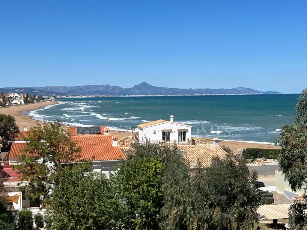 Ático en venta en Dénia con Piscina comunitaria